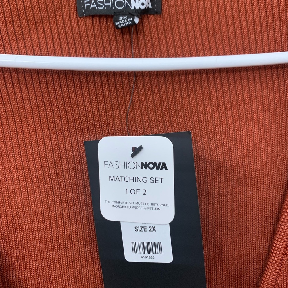 Journee Ribbed Skirt Set -Rust - Picture 3 of 5